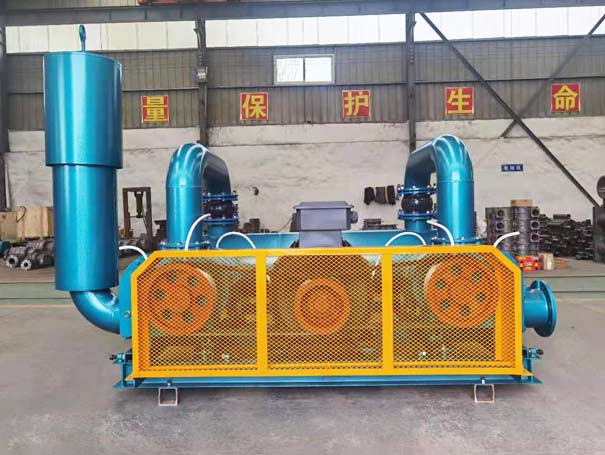 雙級串聯(lián)羅茨風(fēng)機(jī) 雙級串聯(lián)羅茨風(fēng)機(jī)